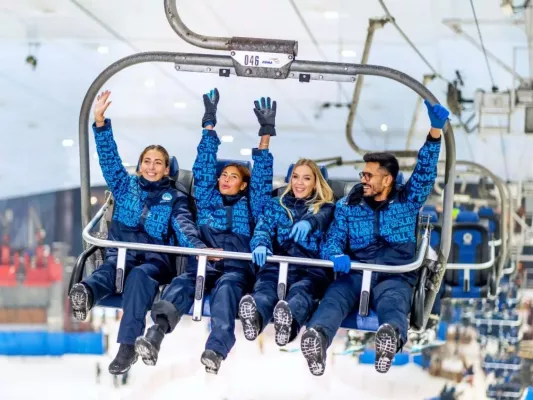 Ski Dubai - niezapomniana przygoda na śniegu w sercu Dubaju
