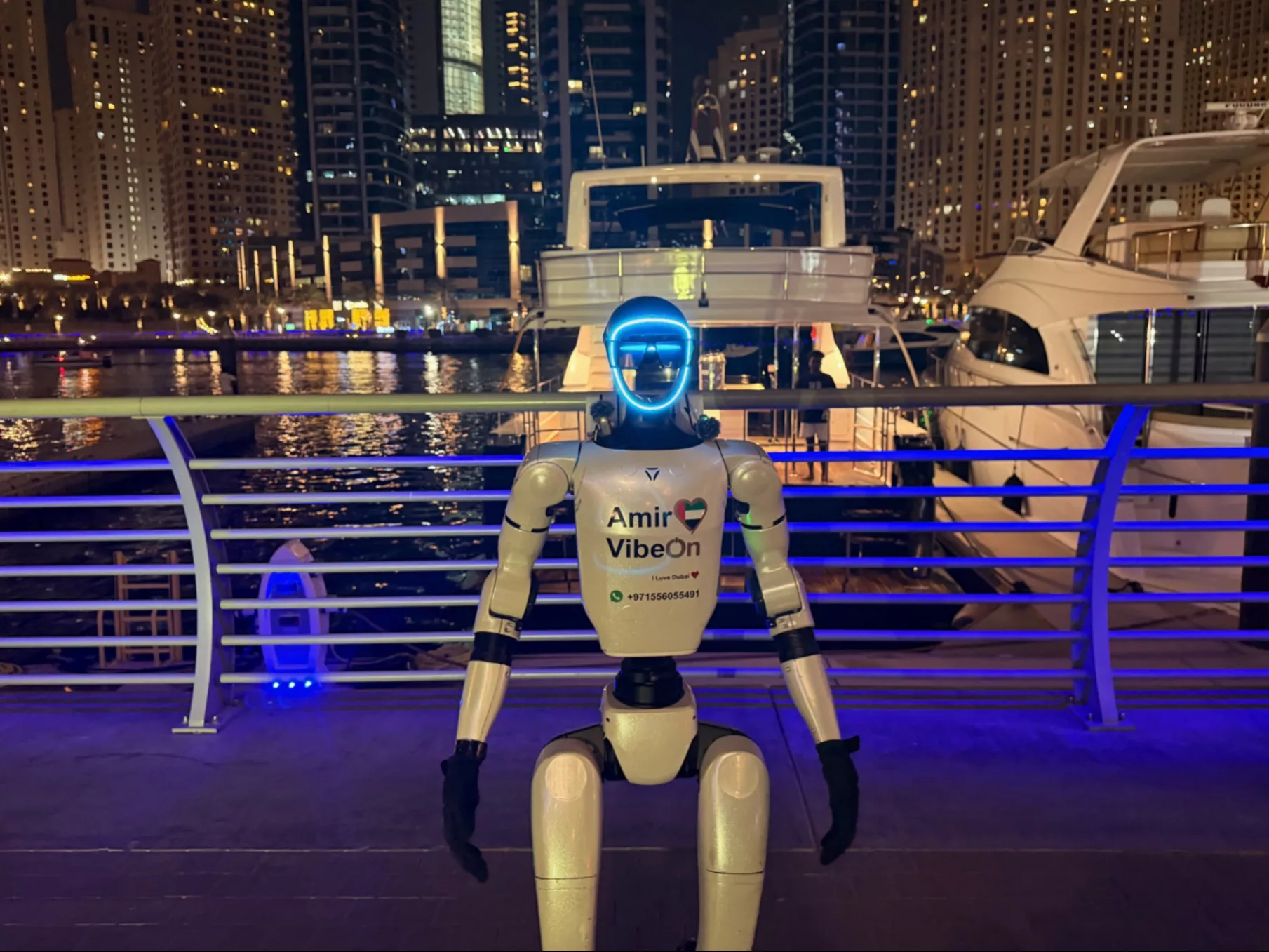 Amir VibeOn regularnie spaceruje po Dubai Marina - śledź jego lokalizację na żywo