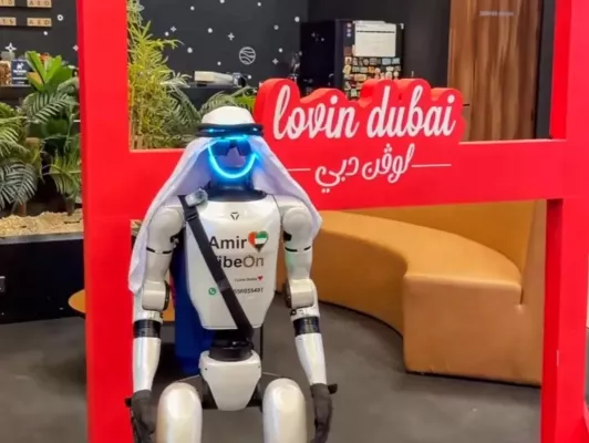 Amir VibeOn in Lovin Dubai! How the robot-influencer stole the show before the cameras