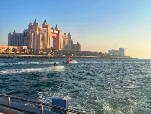 Urodziny na jachcie w Dubaju - Pomysł na niezapomniane świętowanie